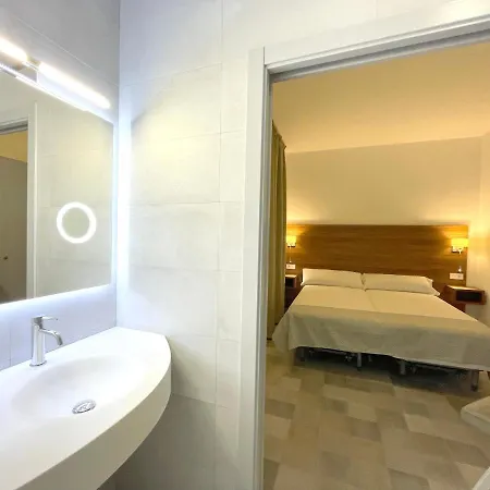 Romandre Hotel 3*
